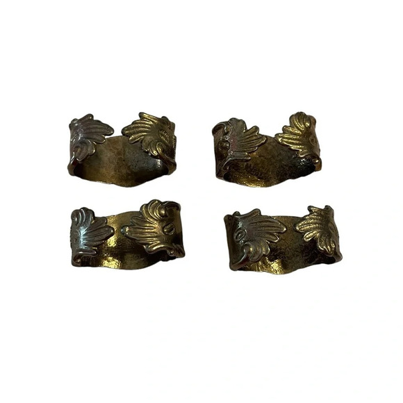 Set of 4 Rococo Brass Napkin Rings, Table Decor, Vintage Ornament - Picture 2 of 4